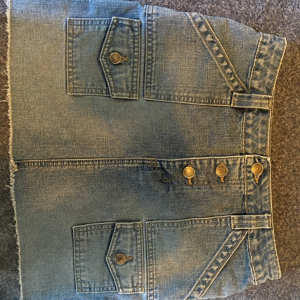 Women’s Aeropostale skirt